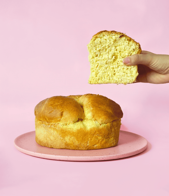 Pan-trenza-molde-de-mantequilla